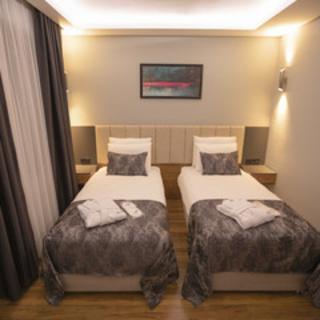Divares Luxury Hotel