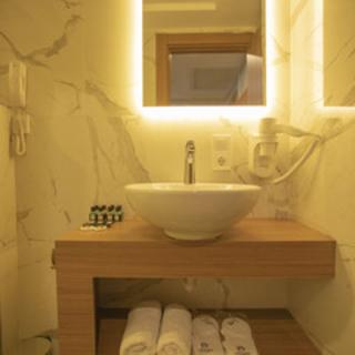 Divares Luxury Hotel
