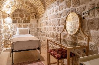 Ana Talia House
