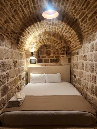 Ana Talia House