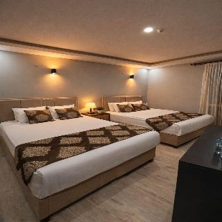 Whitestone Hotel
