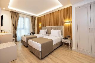 Carina Gold Hotel And Restaurant