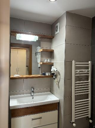 Upart Home