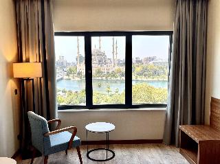 Turkmen Riverside Hotel