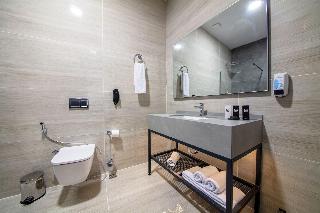 V Center Hotel
