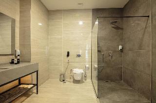 V Center Hotel