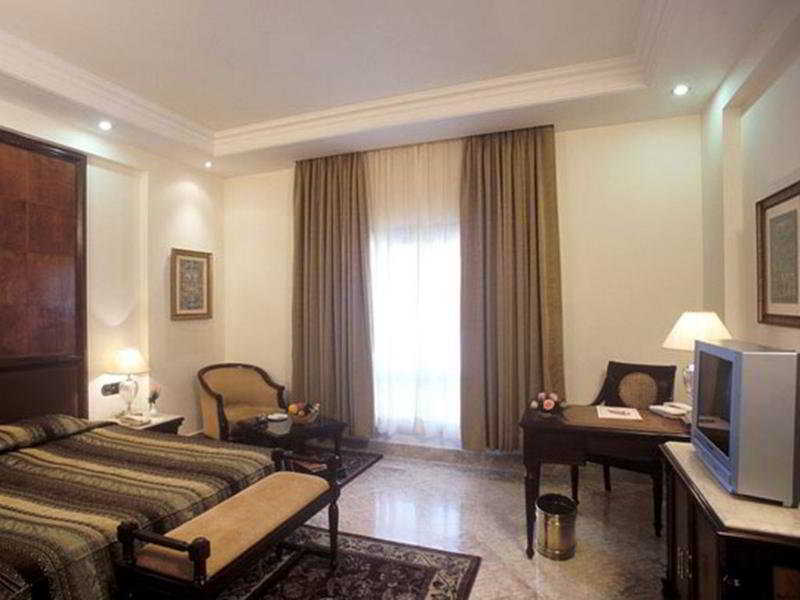 Room
 di Mansingh Jaipur