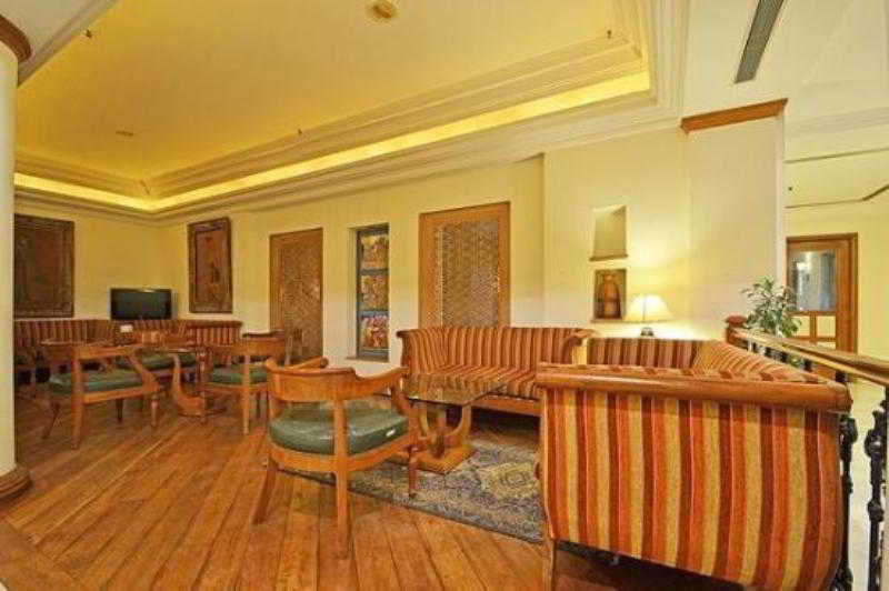 Lobby
 di Mansingh Tower