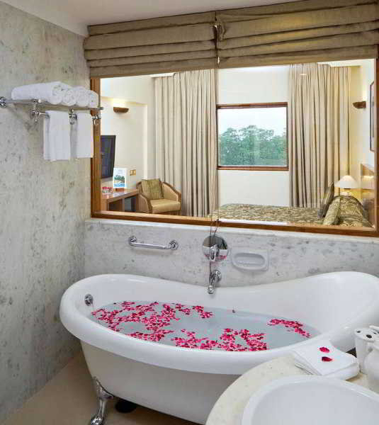 Room
 di Clarks Amer