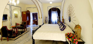 Room
 di The Raj Palace