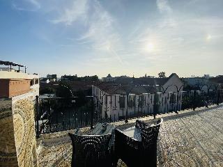 Stylish Hotel Old City