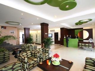 Lobby
 di Gautam Deluxe