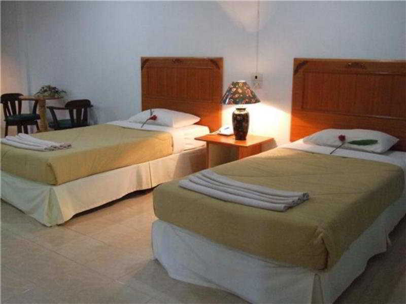 Room thumbnail 1