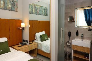 Garden Mode Airport Hotel