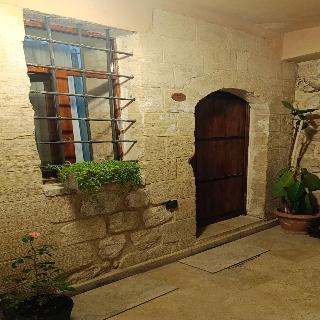 Aryan Otel
