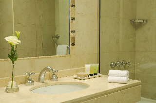 Room
 di RH Rochester Calafate