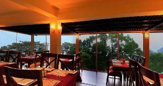 Restaurant
 di Deshadan Mountain Resort