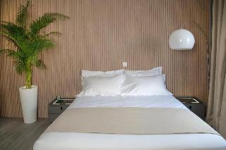 Celia Residence