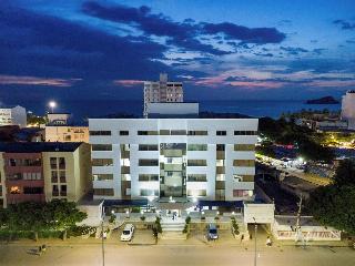Hotel Axis Inn By Geh Suites