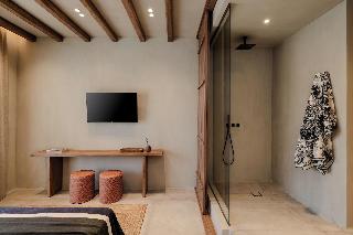 Tesoro Elegant Escapes Suites