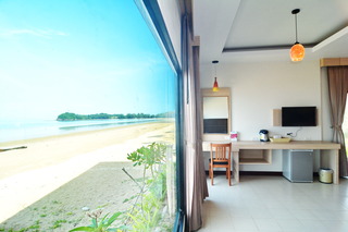 Room thumbnail 141
