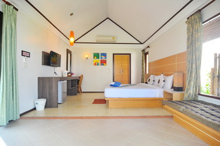 Room thumbnail 123