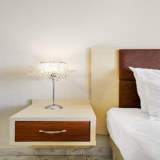 Axos Hotel