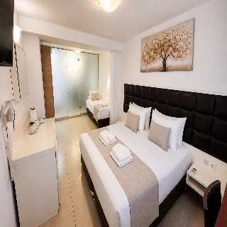 St Constantin Hotel