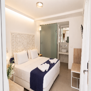 St Constantin Hotel