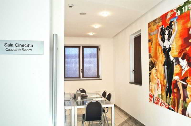 Studios Hotel, Milan