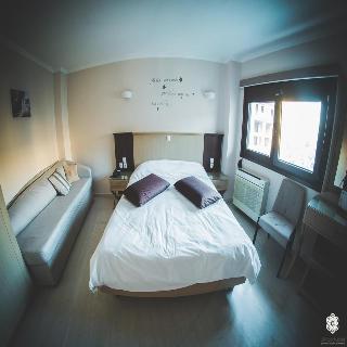 Aktaion Hotel