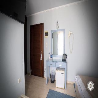 Aktaion Hotel
