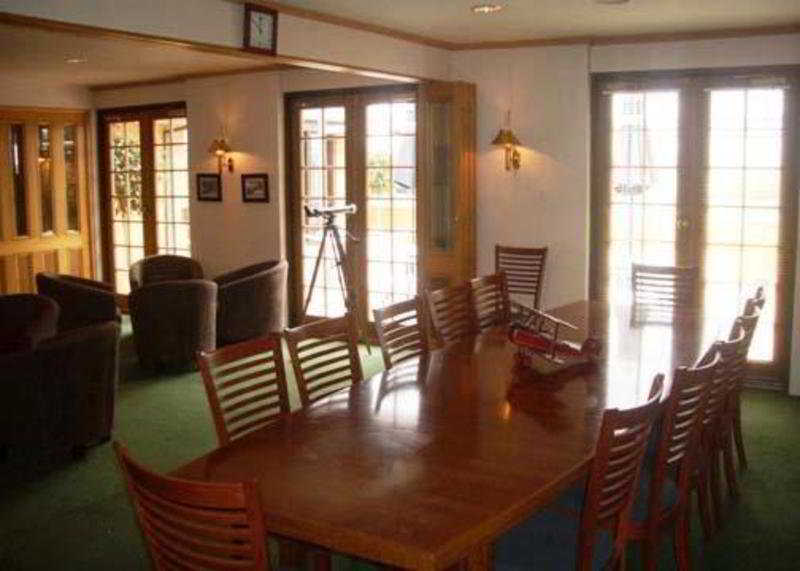 General view
 di Comfort Inn Aviators Lodge