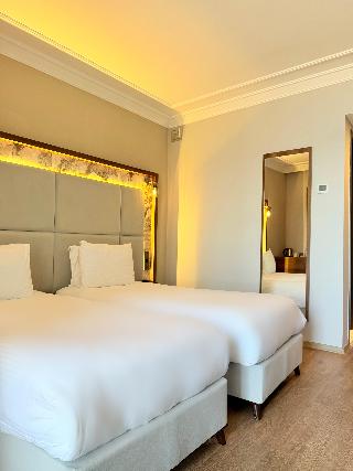 Room Room