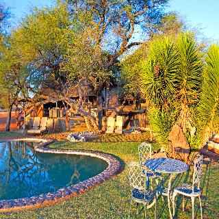 Camelthorn Kalahari Lodge - Pool