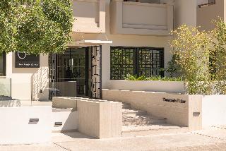 Theartemis Palace