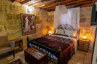 Castle Suit Hotel