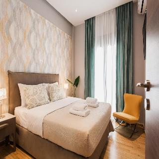 Nicholas Point Apartments And Rooms