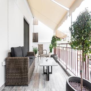 Nicholas Point Apartments And Rooms