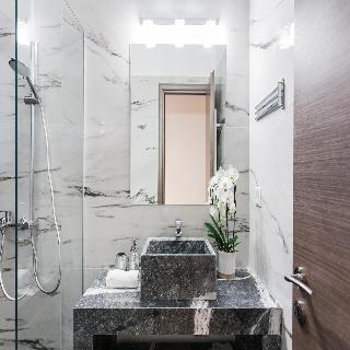 Nicholas Point Apartments And Rooms