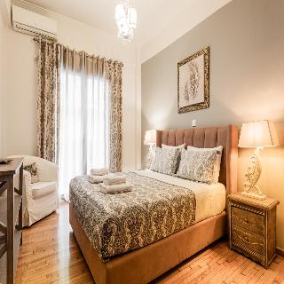 Nicholas Point Apartments And Rooms