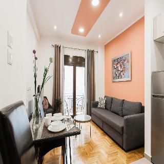 Nicholas Point Apartments And Rooms