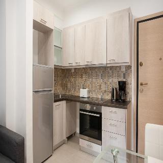 Nicholas Point Apartments And Rooms