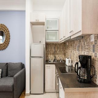 Nicholas Point Apartments And Rooms