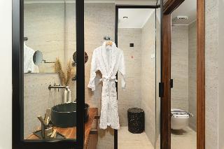 Elia Sea Suites