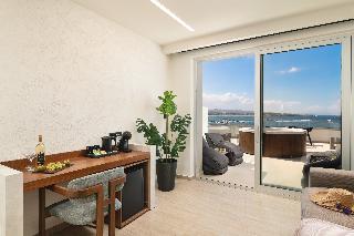 Elia Sea Suites