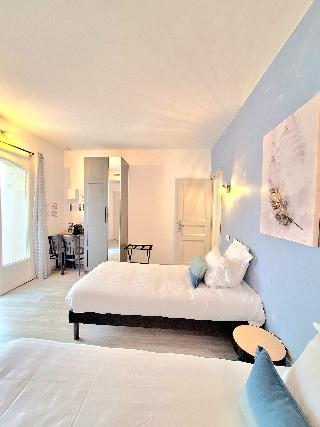 Room Room