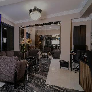 Grand Clover Hotel