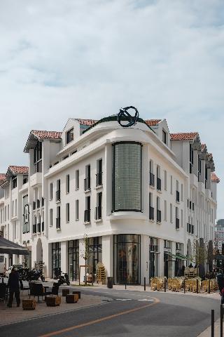 Bizipoz Hotel