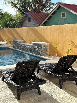 Oneiro Suites